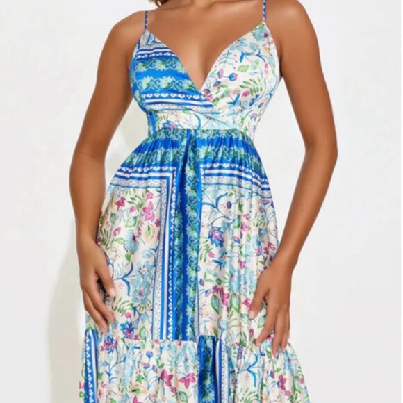 Shelly, Satin Long Flowing Dress, Size M, NWT - Picture 3 of 4